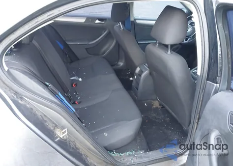 2015 Volkswagen Jetta 2.0L Tdi S z USA, uszkodzony, nr VIN 3VWLA7AJ4FM234347